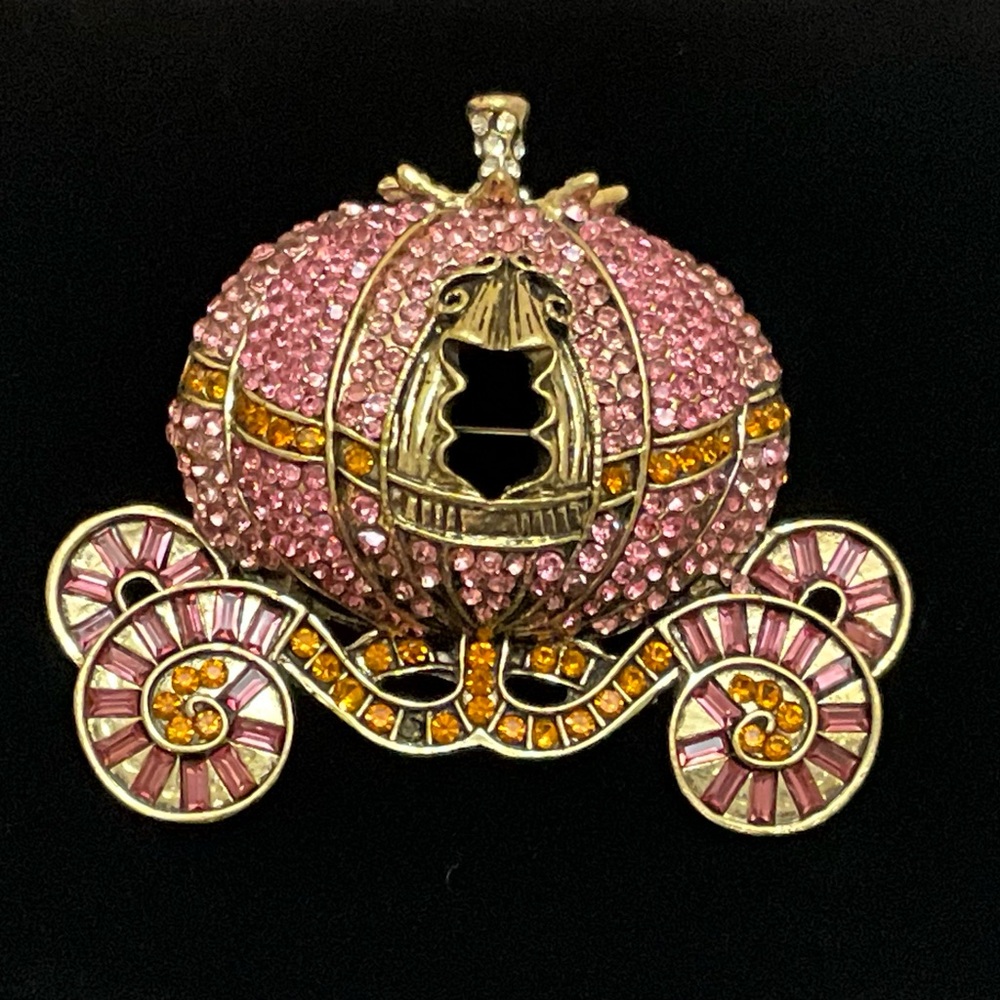 Diamond - Encrusted Pumpkin Coach Brooch - Picture 2 of 6